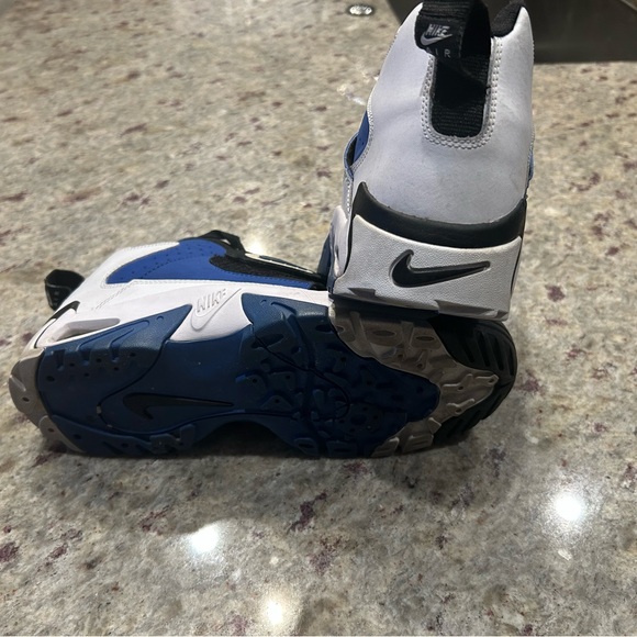 Nike Blue and Black Athletic Sneakers with Strap - Picture 3 of 6